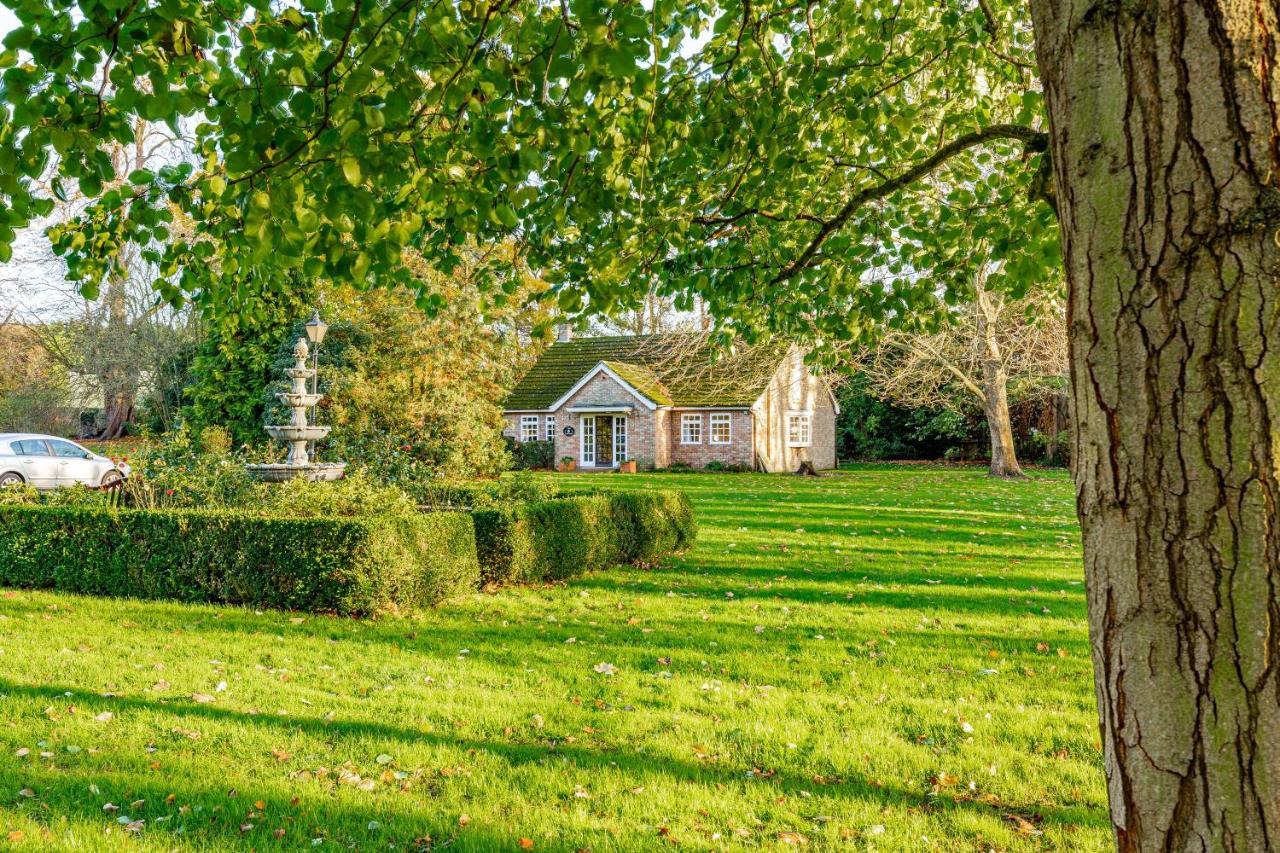 Woodland Manor Hotel Bedford Dış mekan fotoğraf